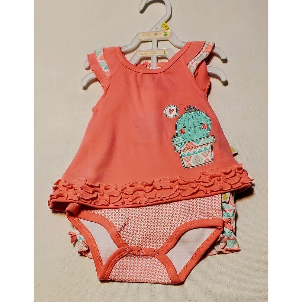 NWOT DUCK DUCK GOOSE INFANT GIRLS SET